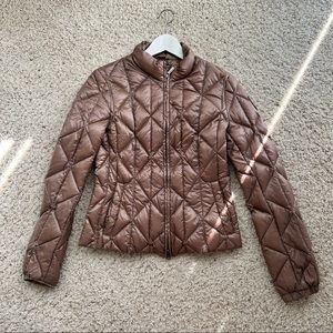 Add lightweight down jacket